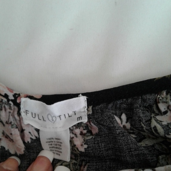 Top - Picture 3 of 3